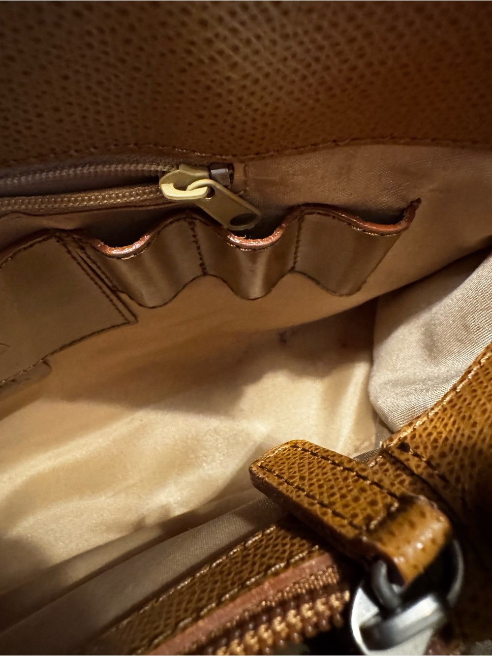 Made in Italy Nordstrom Tan Genuine Leather Tote with Circular Metal Accent - Picture 14 of 14